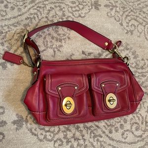 Coach shoulder bag in pink